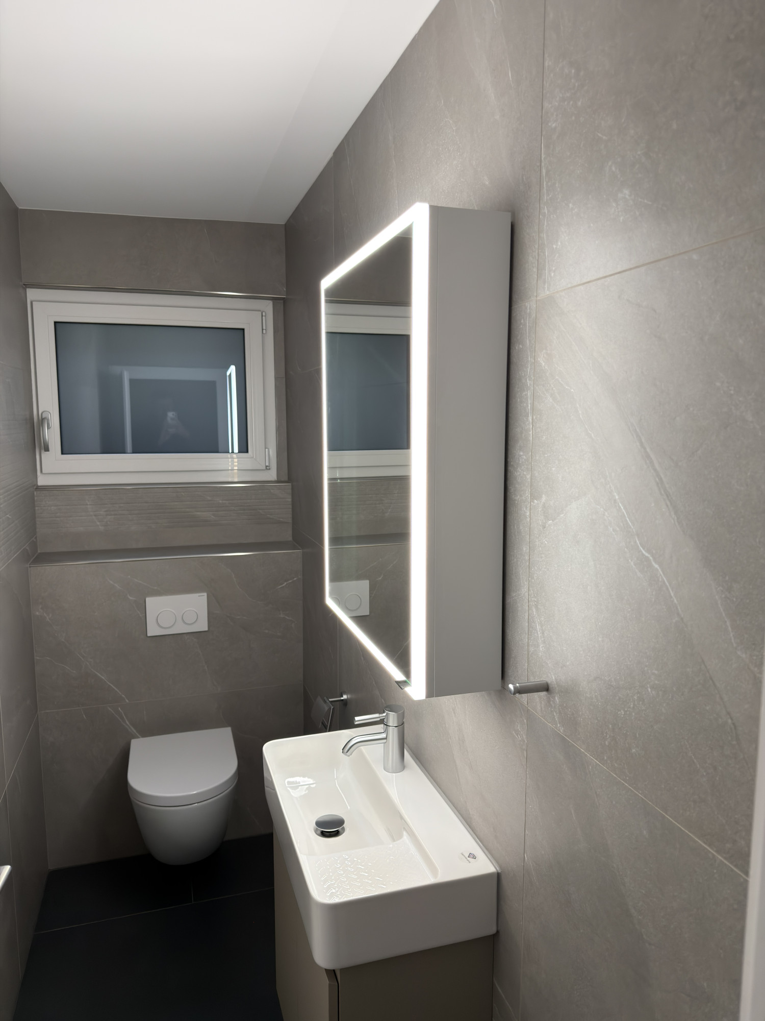 Plattenlegerarbeiten Bern WC modern gestaltet